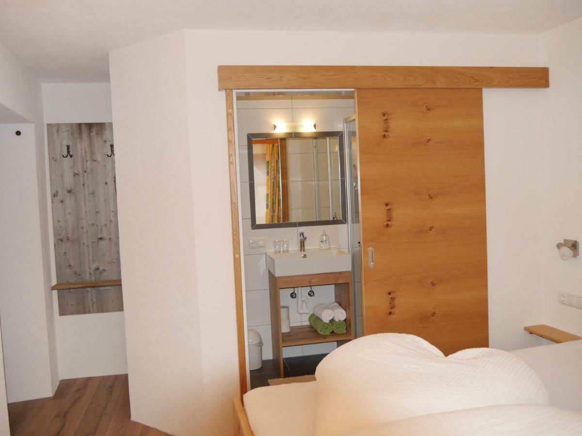 Haus Dilitz-Theiner - Bachbluete Apartment Hintertux Ngoại thất bức ảnh